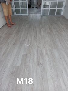 Sàn Nhựa Tự Dính 1.8mm