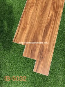 Sàn Nhựa Hèm Khóa 4mm